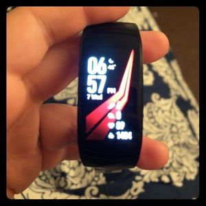 Gear fit pro 2